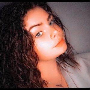 Meet your Posher, Ali